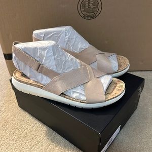 Naturalizer Lilac sandals size 11 WIDE. Color is Sand Drift. NEW in box. Comfort